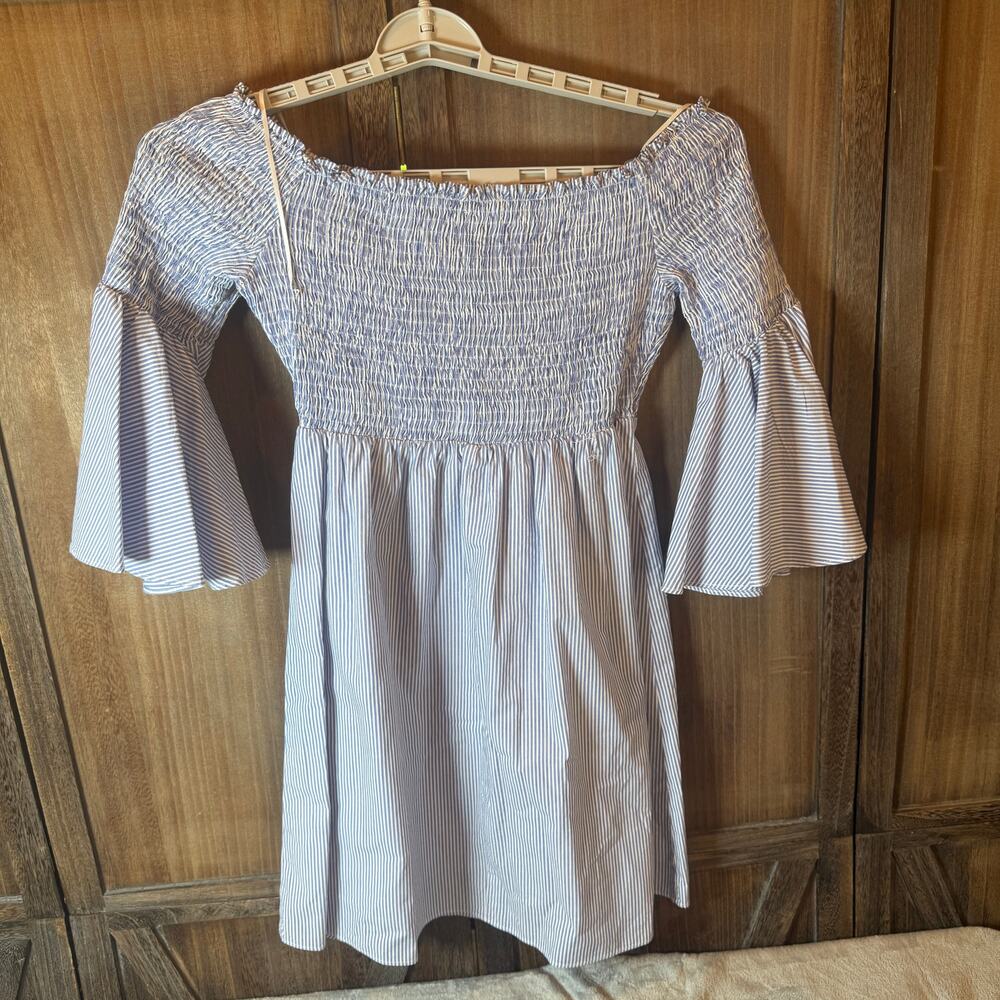 Janni B off shoulder smocked dress blue Bell sleeve Women M - Picture 2 of 4